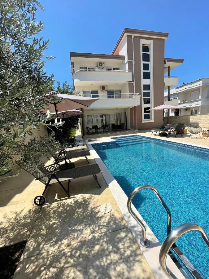 Apartments Harris Ulcinj Ngoại thất bức ảnh