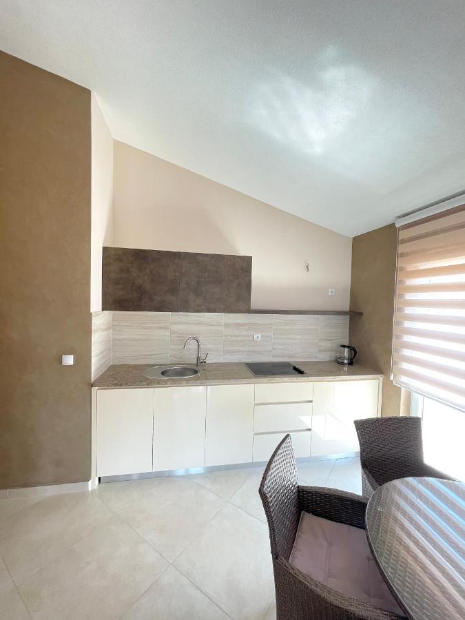 Apartments Harris Ulcinj Ngoại thất bức ảnh