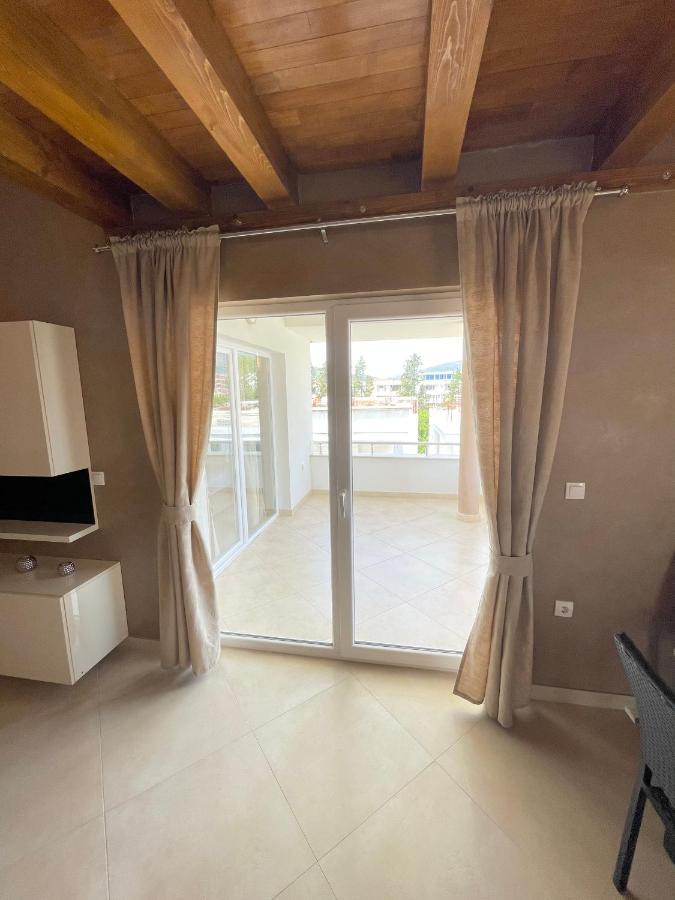 Apartments Harris Ulcinj Ngoại thất bức ảnh