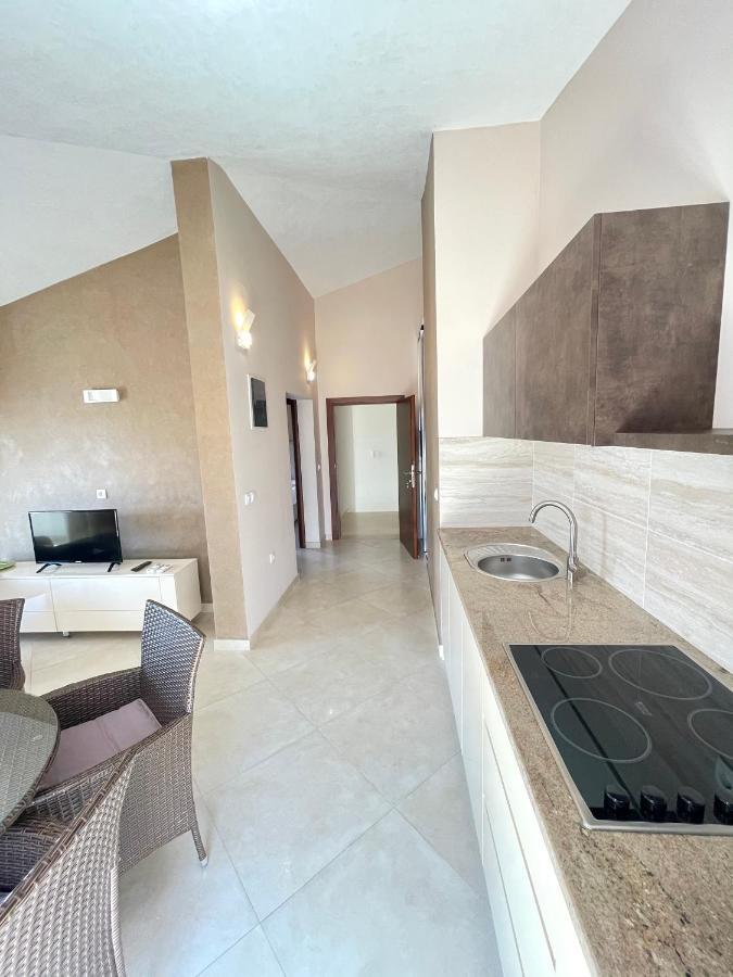 Apartments Harris Ulcinj Ngoại thất bức ảnh