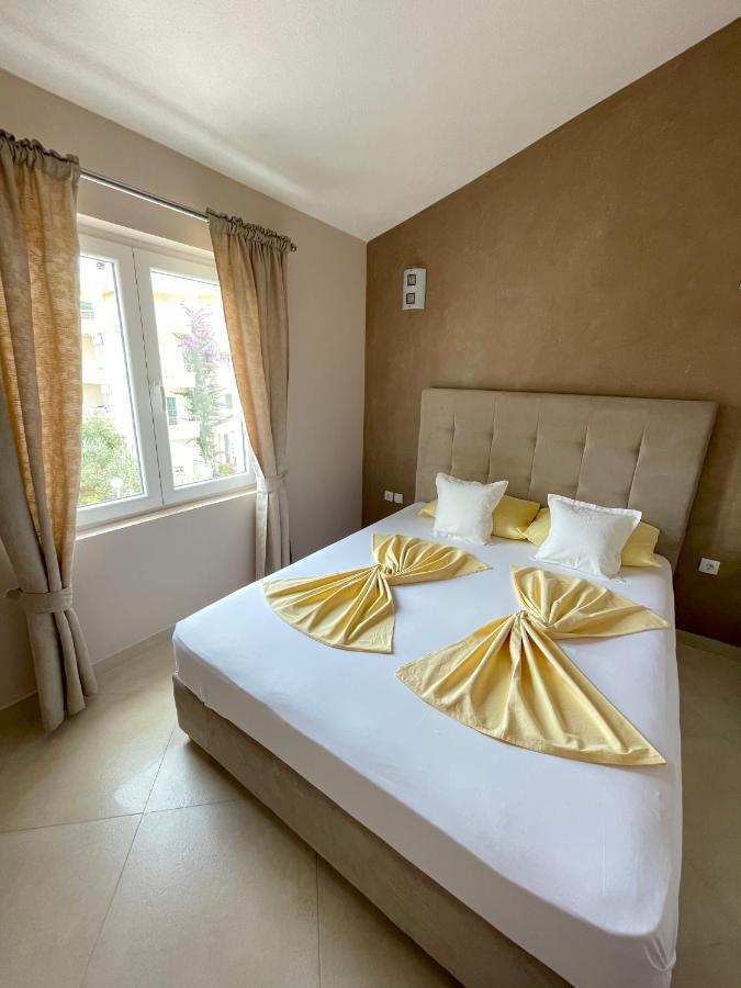 Apartments Harris Ulcinj Ngoại thất bức ảnh
